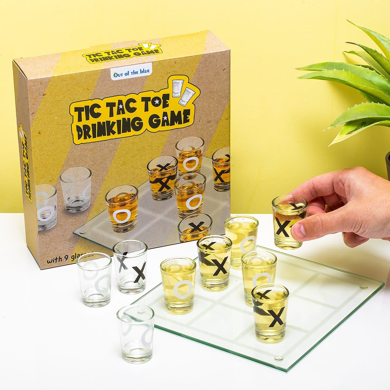 Tic Tac Toe Trinkspiel mit Schnapsgläsern