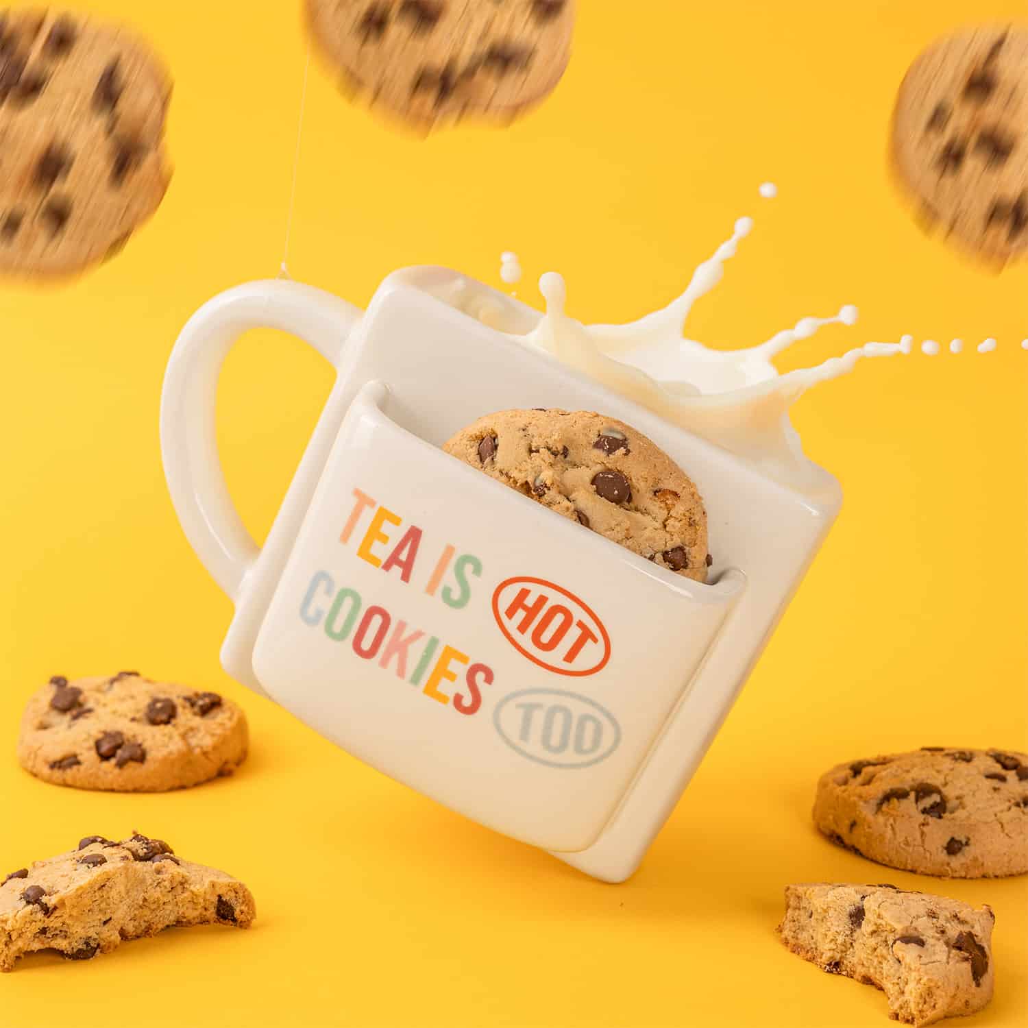 Tasse mit Keksfach – Tea Is Hot Cookies Too (beige)