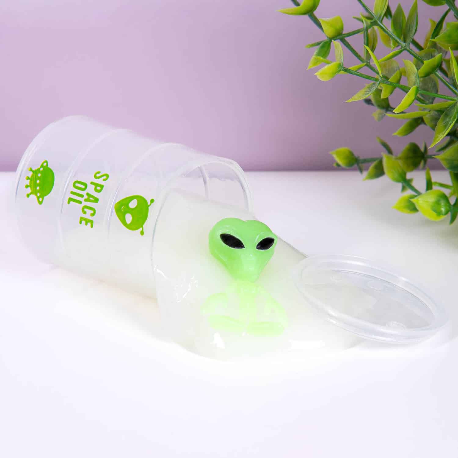 Glow in the Dark Alien Schleim