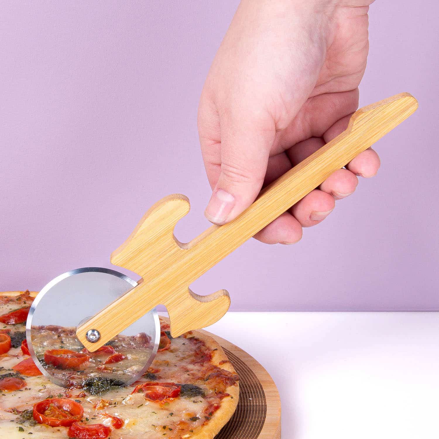 Gitarren-Pizzaschneider mit Ständer