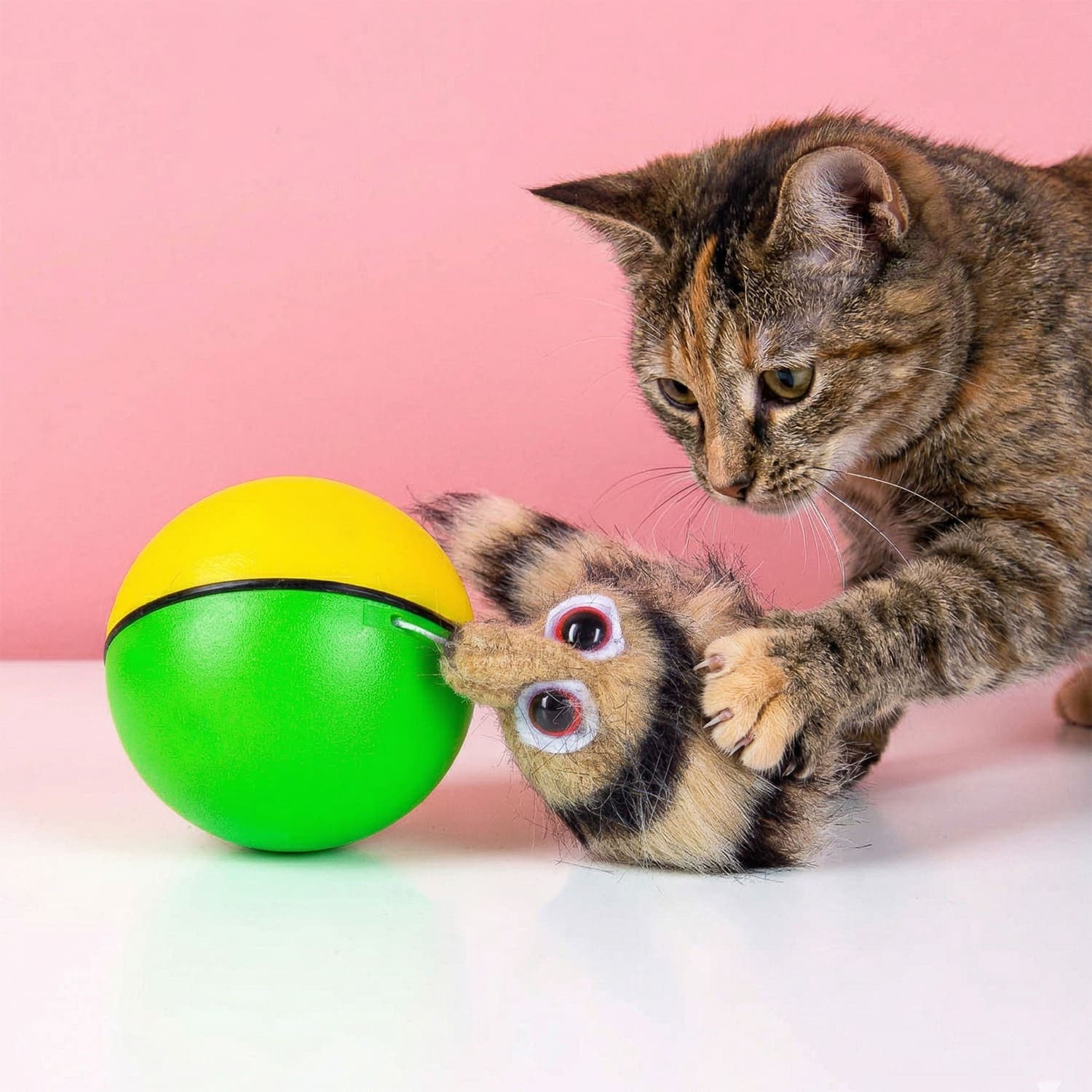 Interactieve wezelbal voor katten