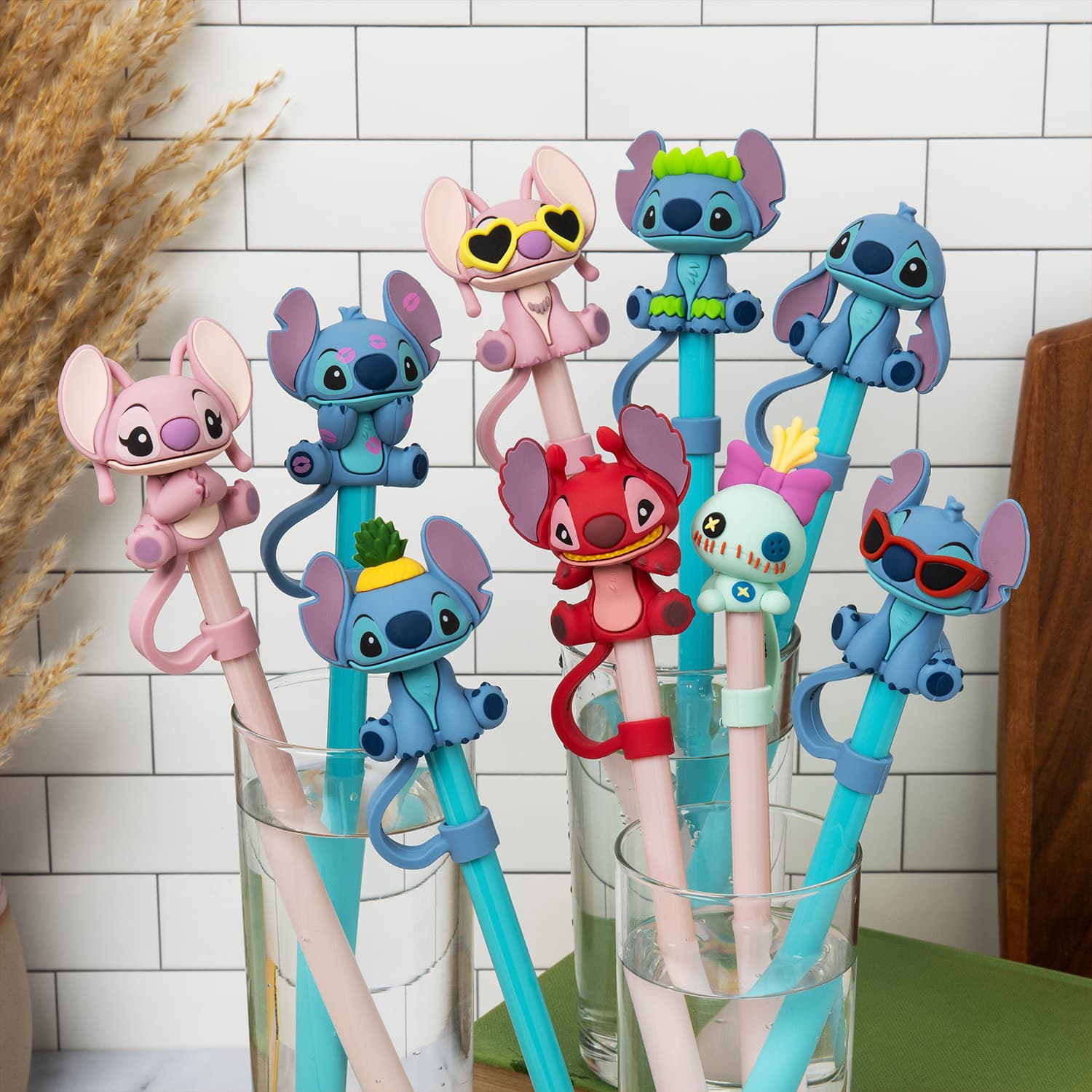 Stitch Straws with Toppers Blind Bag CDU 24