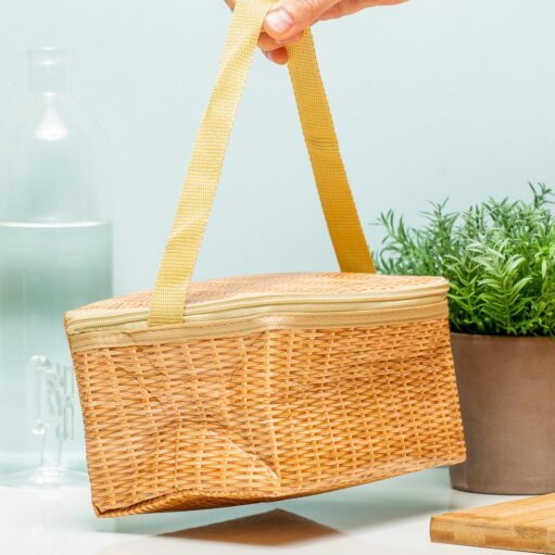 Kühltasche aus Weidengeflecht