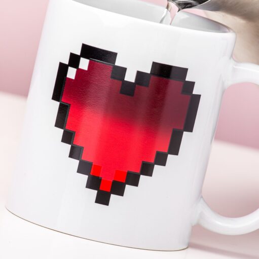 Wärmeempfindliche Tasse Pixelherz