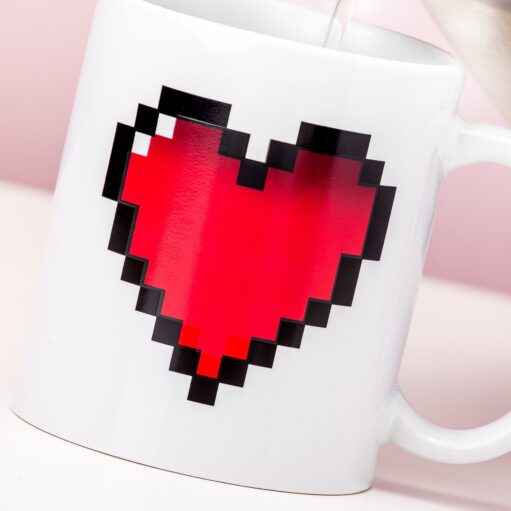 Wärmeempfindliche Tasse Pixelherz