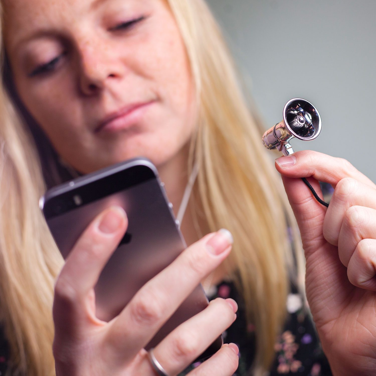 Megaphone Voice Changer mit App Vripper