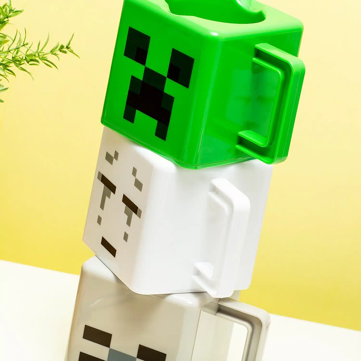Stapelbare Becher (3er-Set) von Minecraft