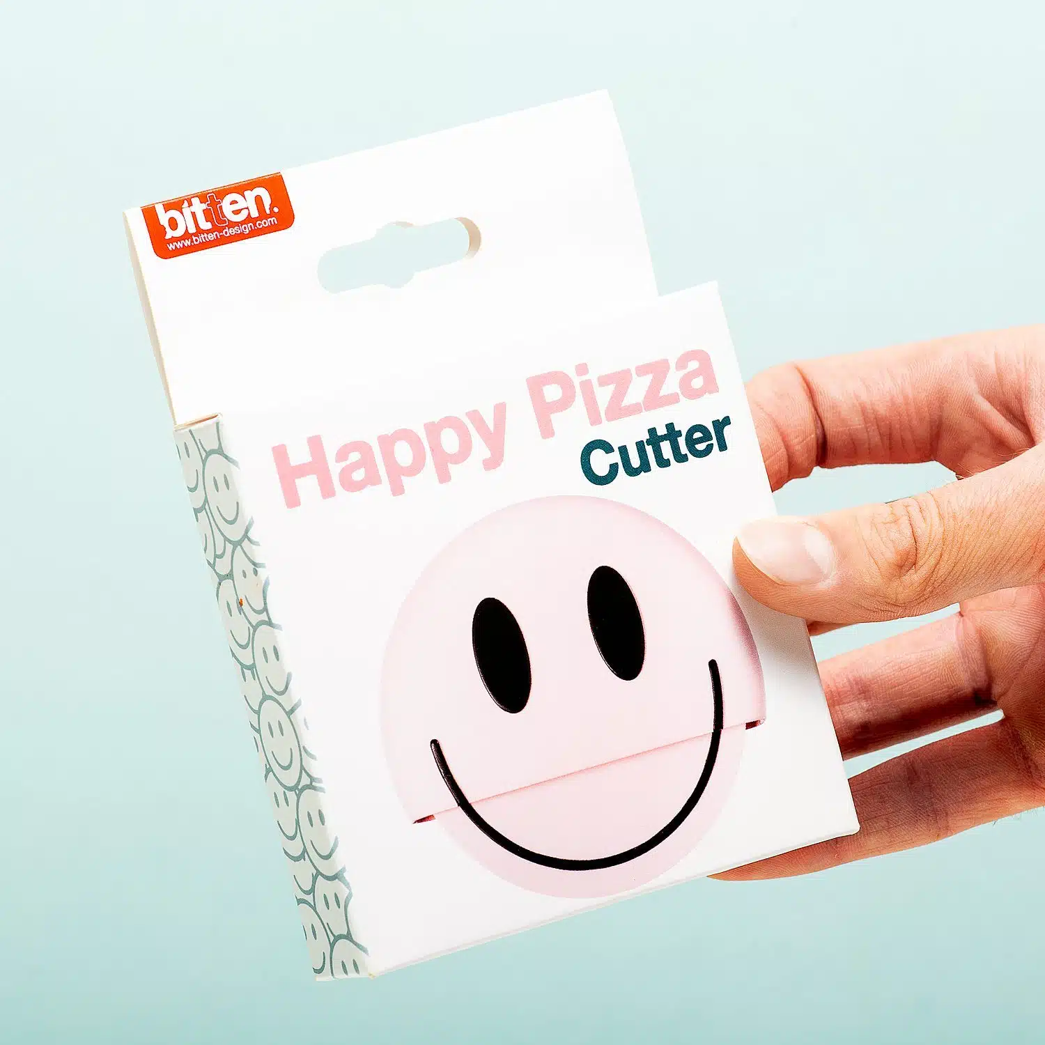 Glücklicher Pizzaschneider