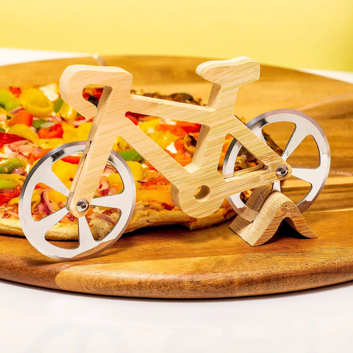 Fahrrad-Pizzaschneider aus Holz