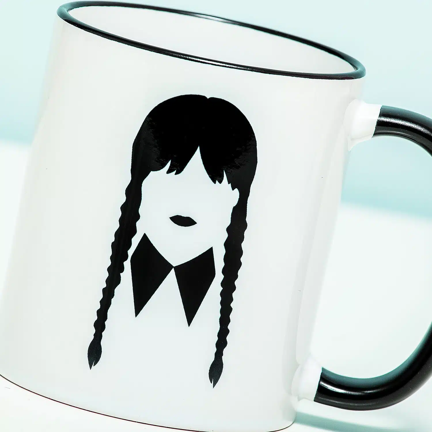 Tasse Mittwoch Addams