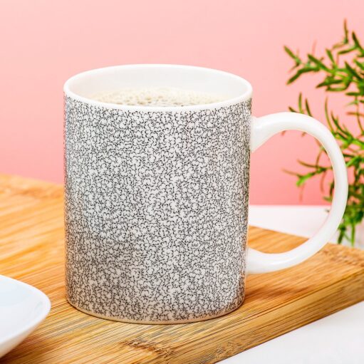 Itty Bitty Titty-Tasse