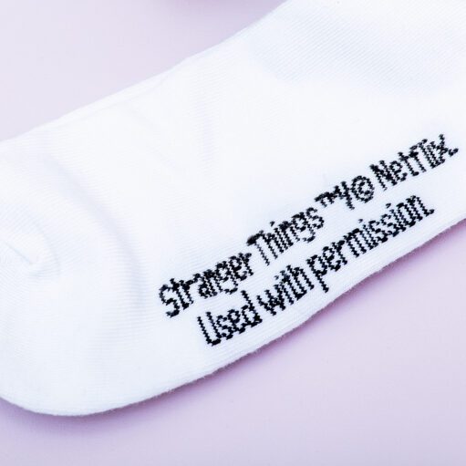 Stranger Things Palace Arcade Becher und Socken