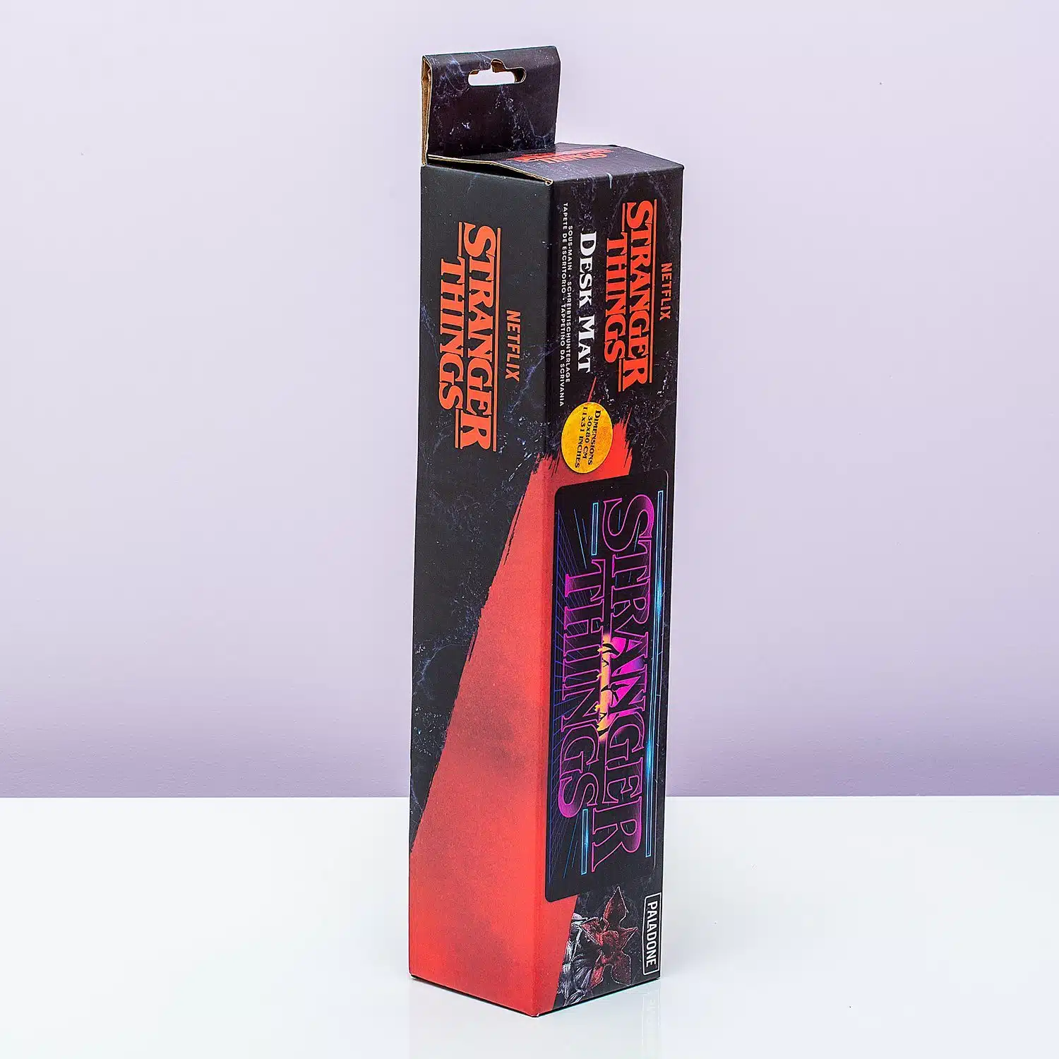 Schreibtischunterlage mit Logo von Stranger Things