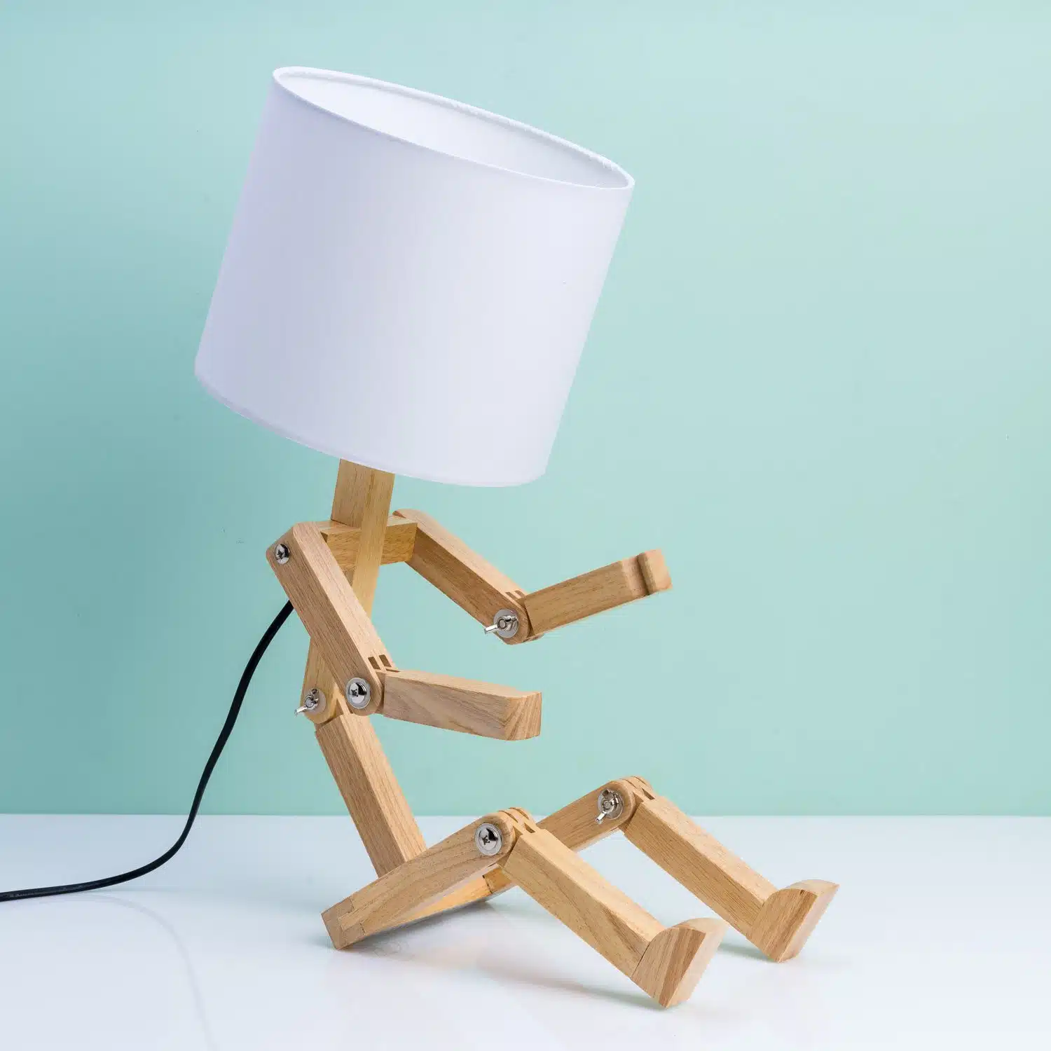 Mensch-Tischlampe aus Holz