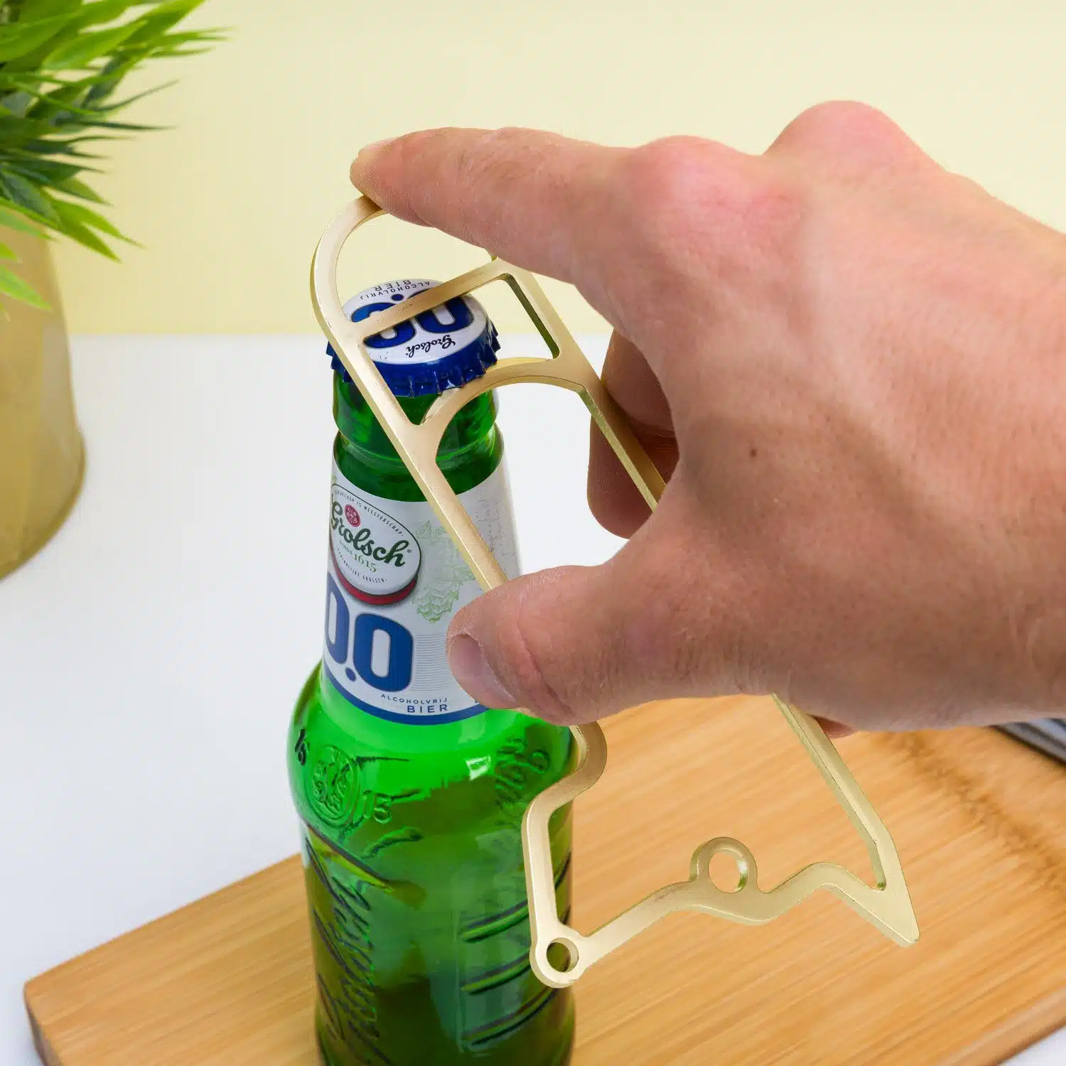 Flaschenöffner in Form eines Hundes