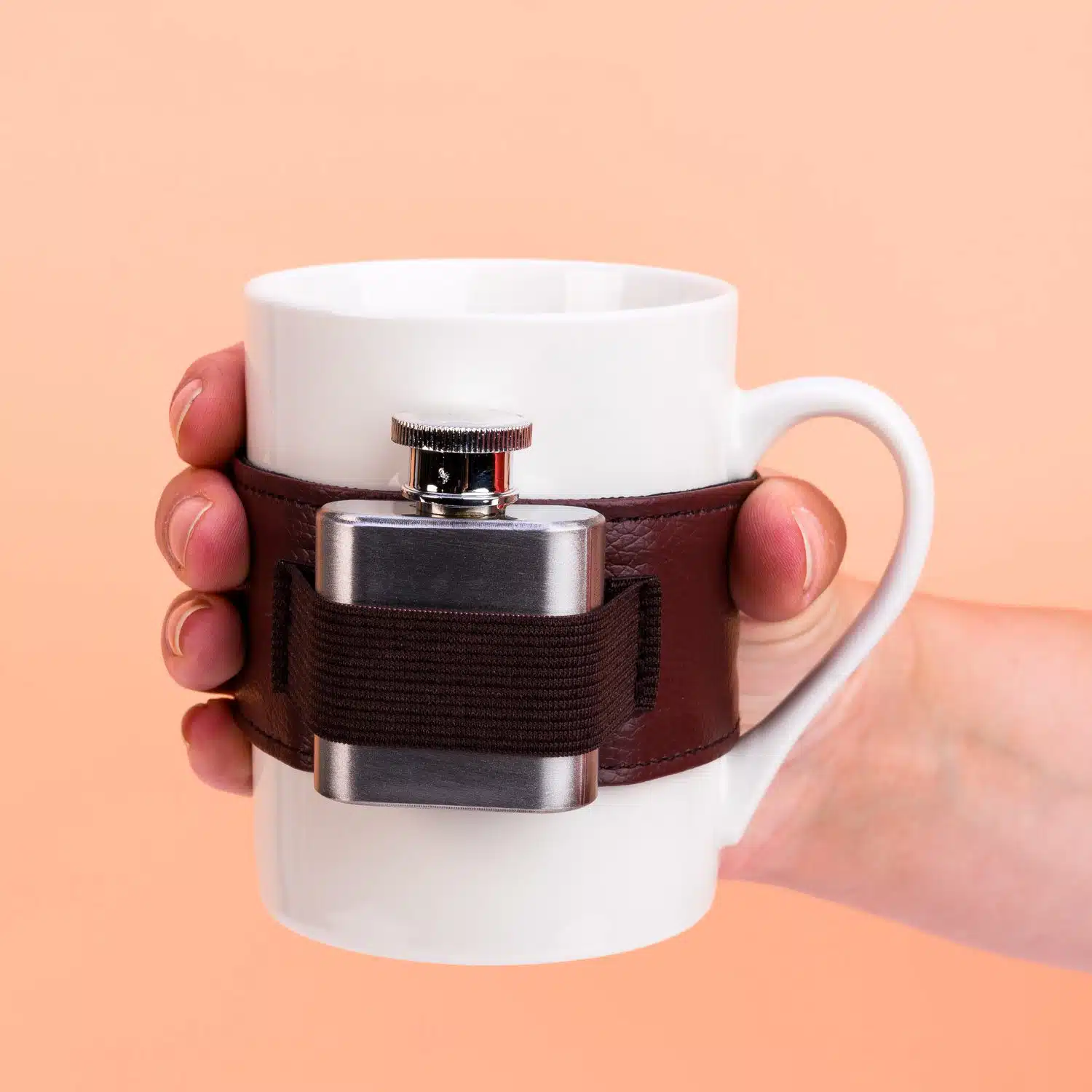 Tasse mit Mini-Flachmann