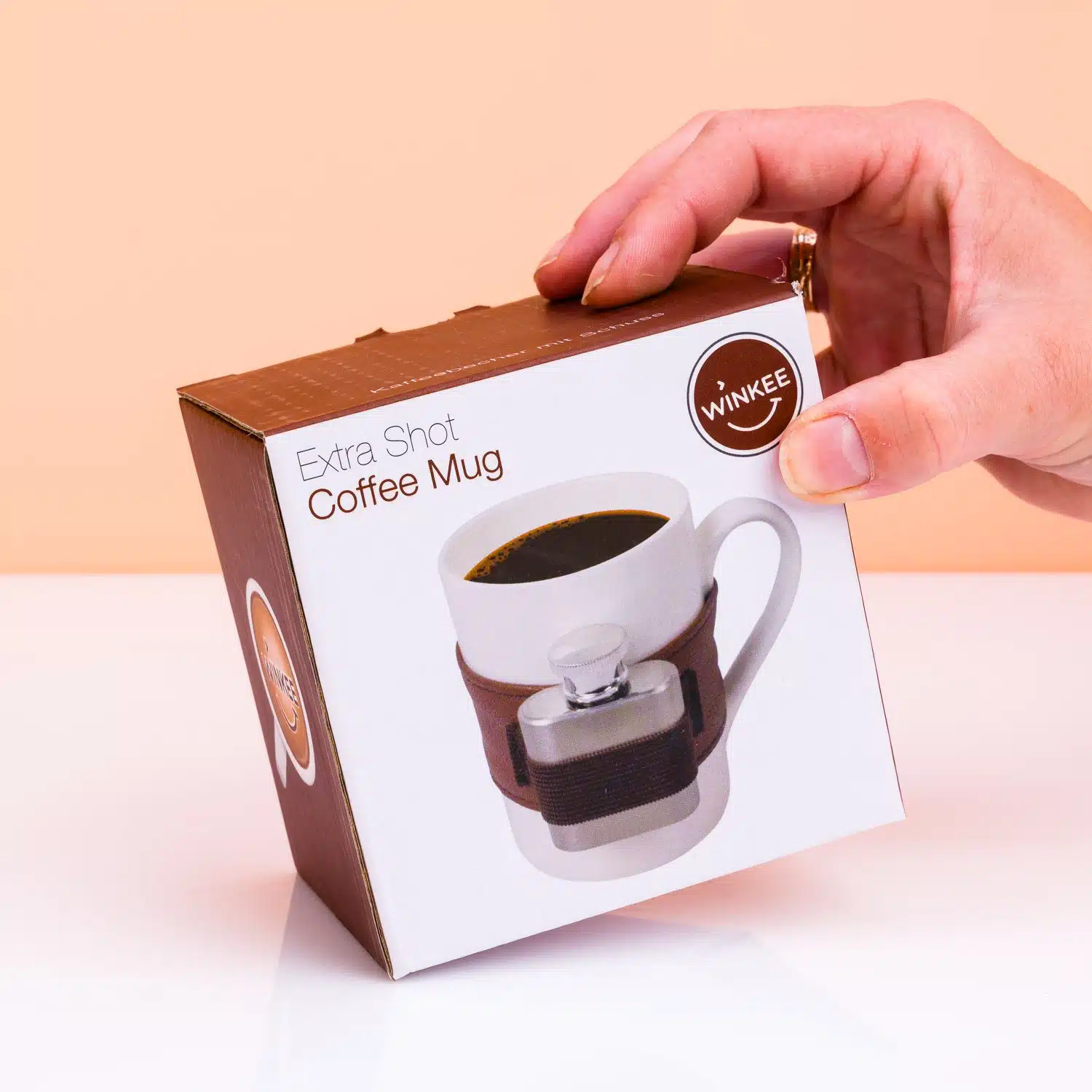 Tasse mit Mini-Flachmann