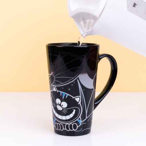 Hitzeempfindlicher Becher mit Grinsekatze