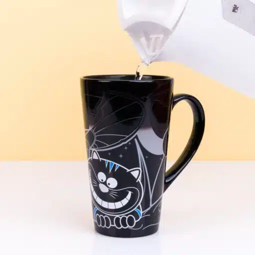 Hitzeempfindlicher Becher mit Grinsekatze