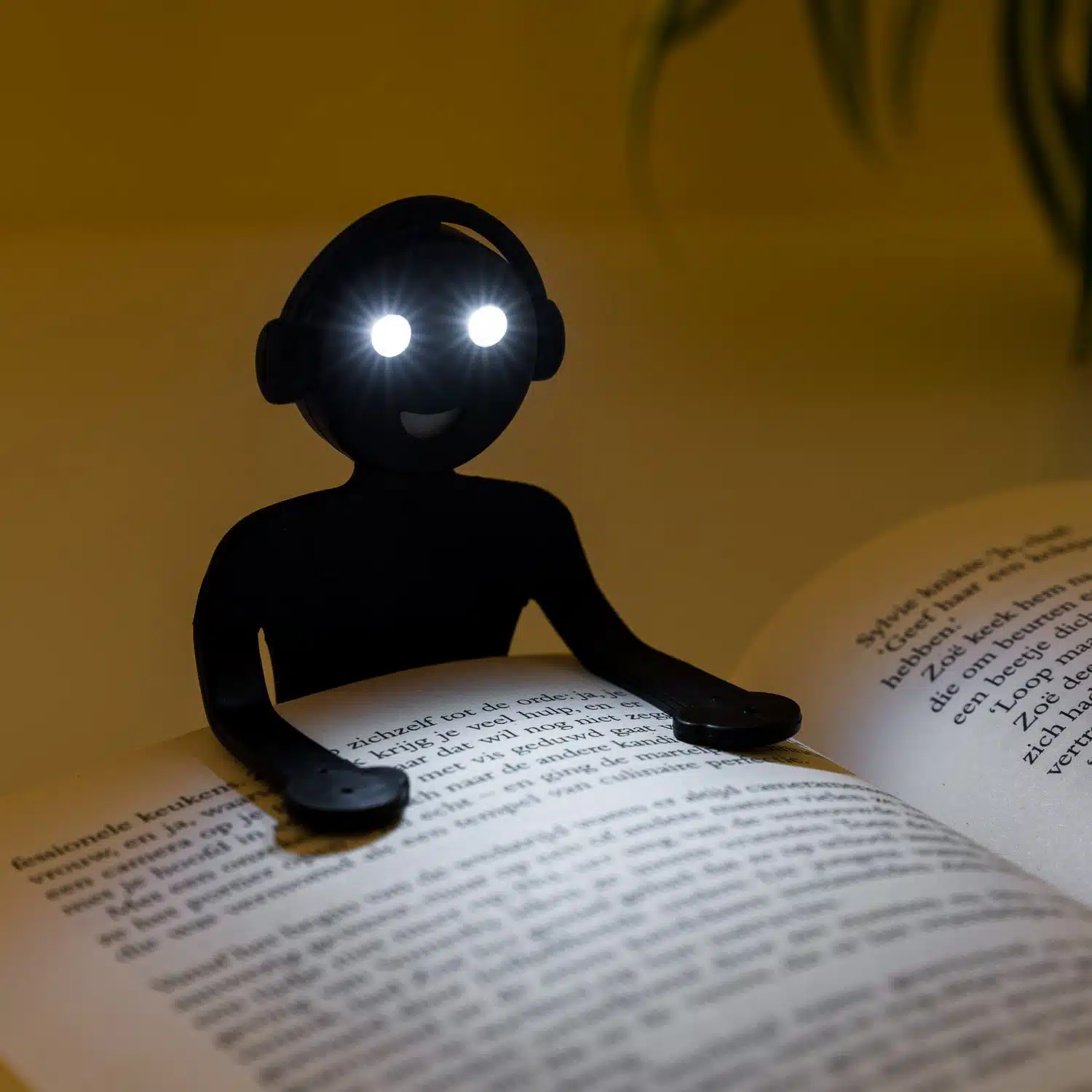 Männliche Leselampe