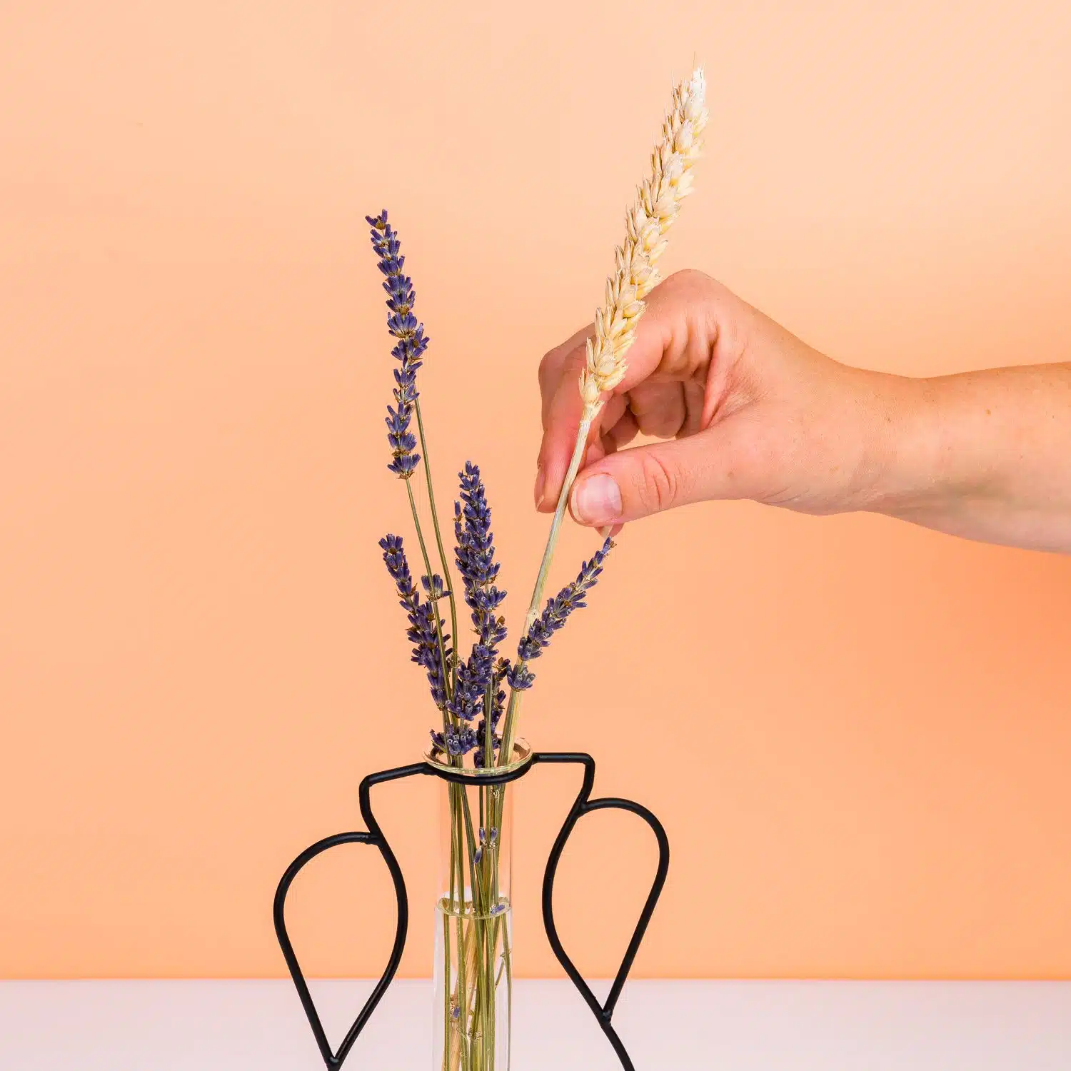 Silhouette-Drahtvase