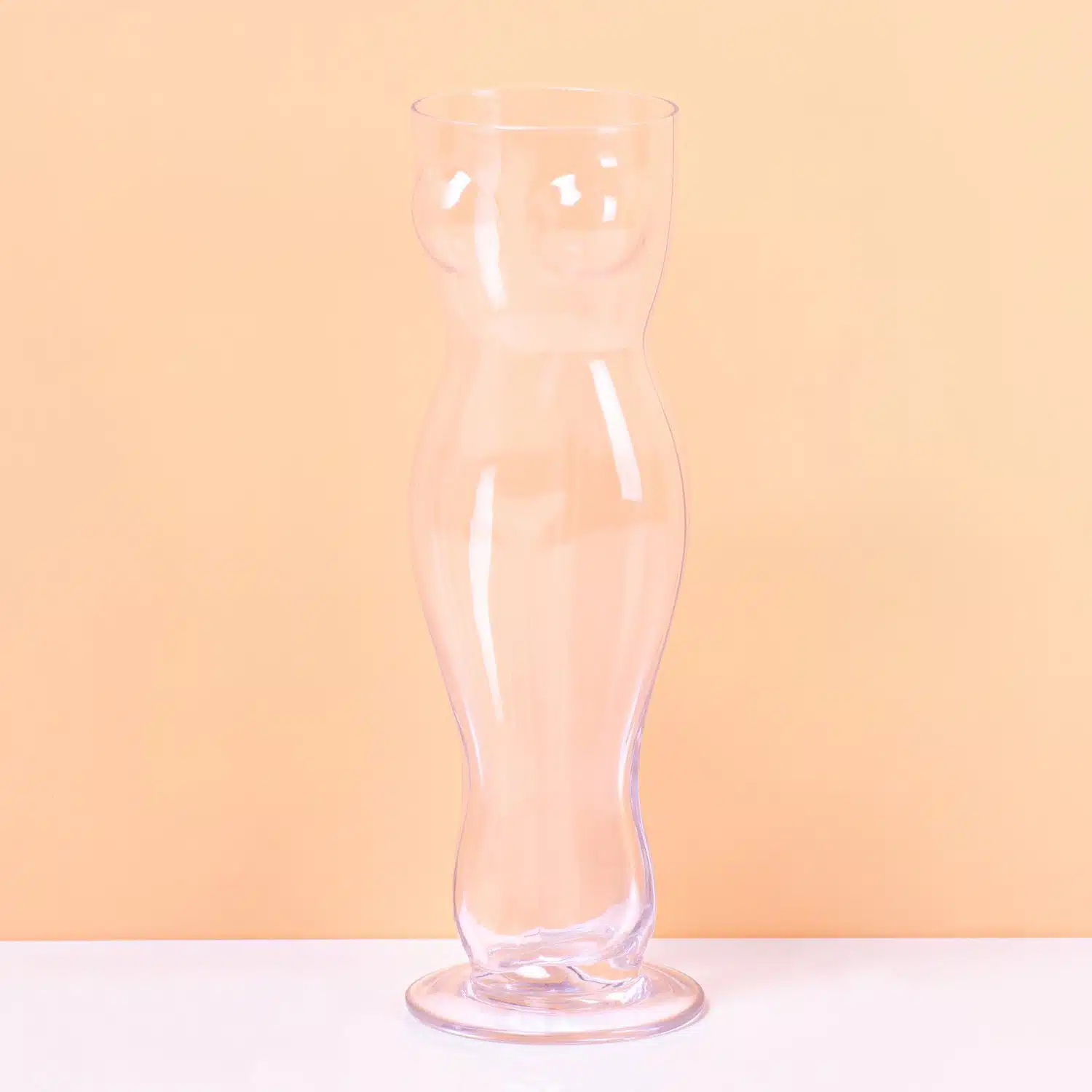 Frauenkörper Bierglas