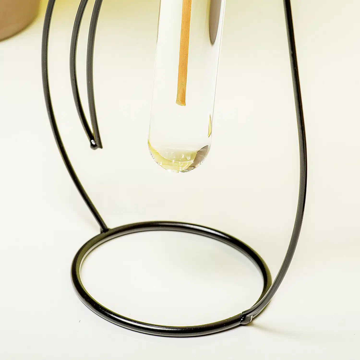 Silhouette-Drahtvase