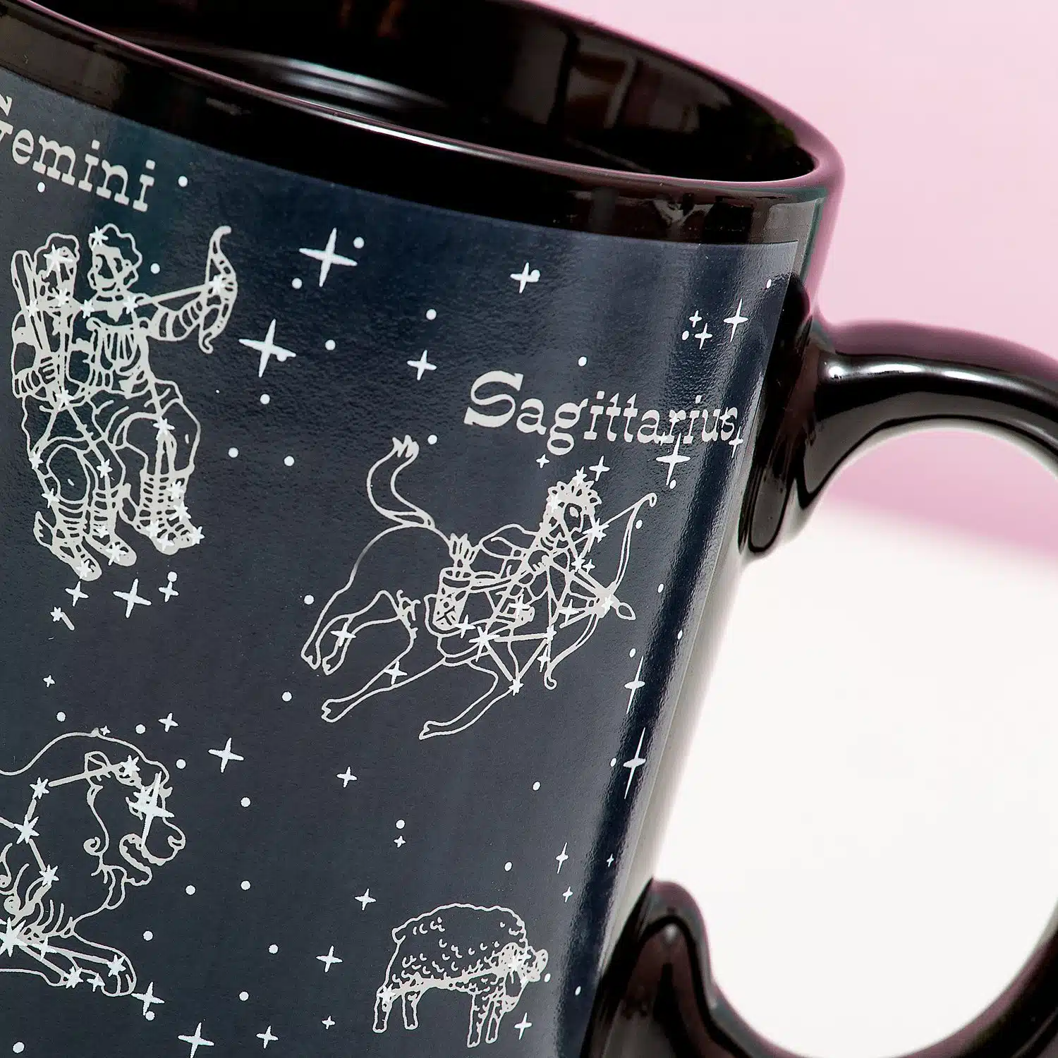 Wärmeempfindliche Tasse mit Sternzeichen