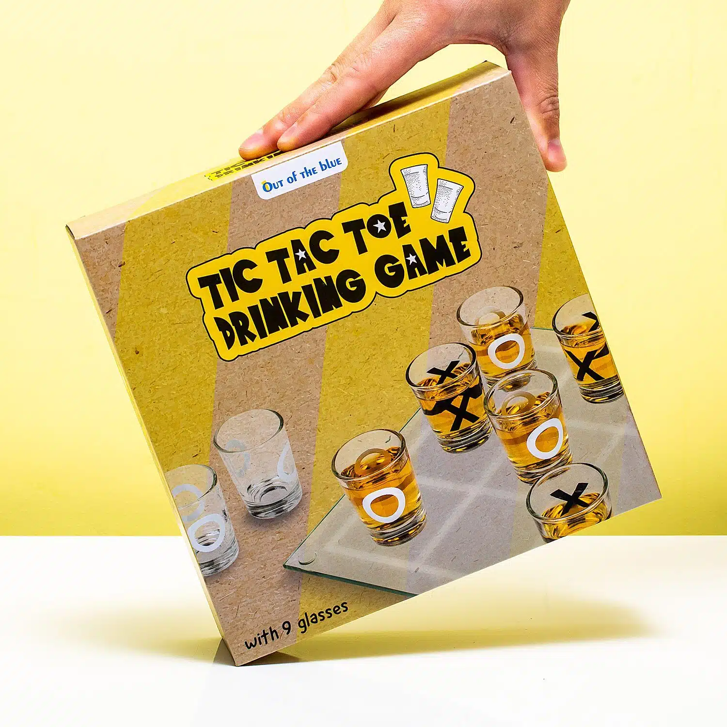 Tic Tac Toe Trinkspiel mit Schnapsgläsern
