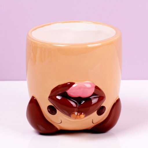 Umgedrehter Tierbecher