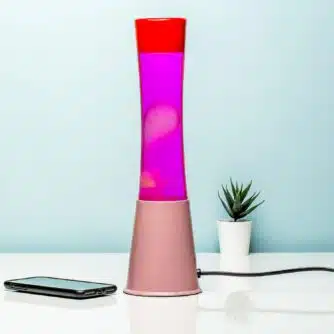 Lavalampe Rosa mit rosa Flüssigkeit und weißer Lava