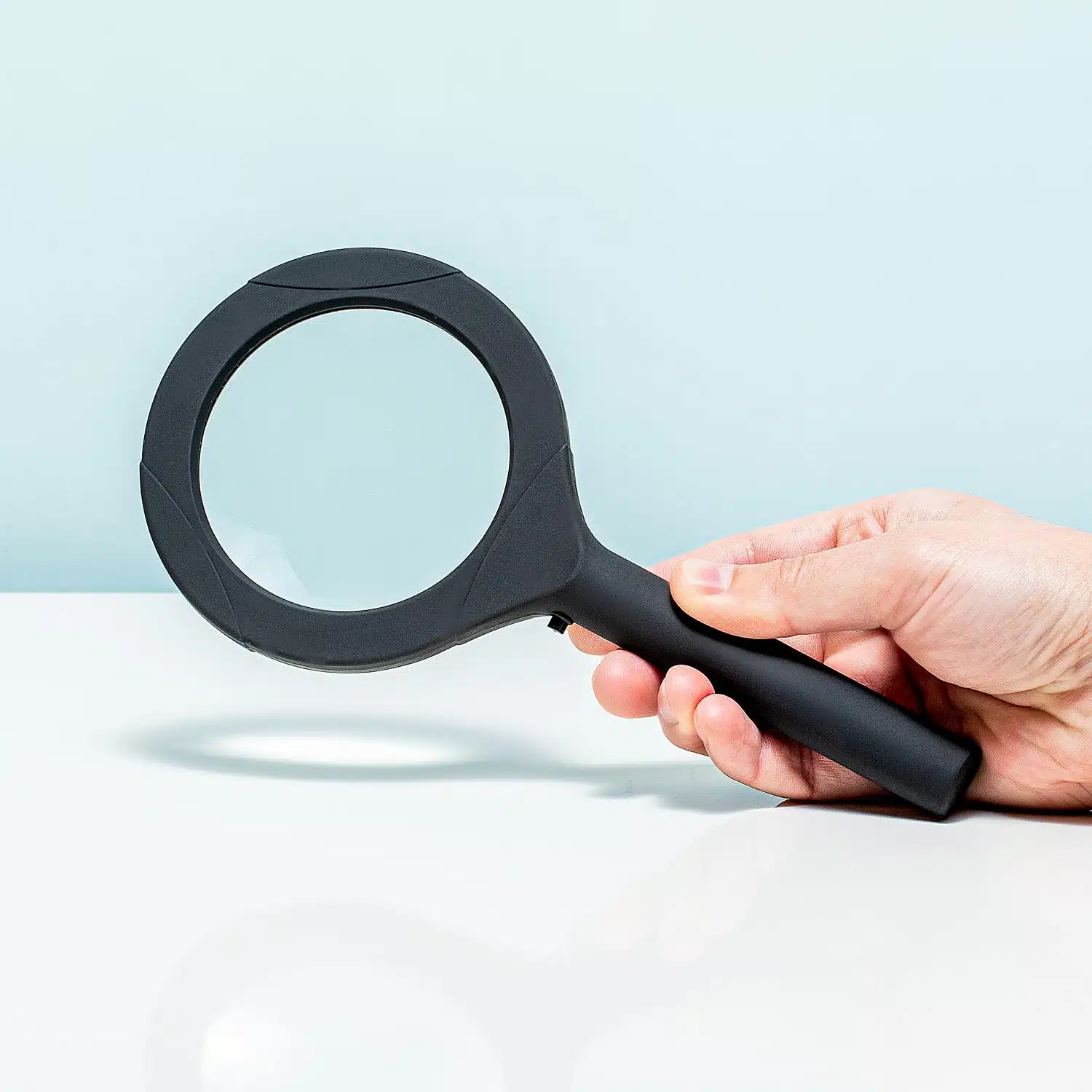 Vergrößerungsglas mit Beleuchtung