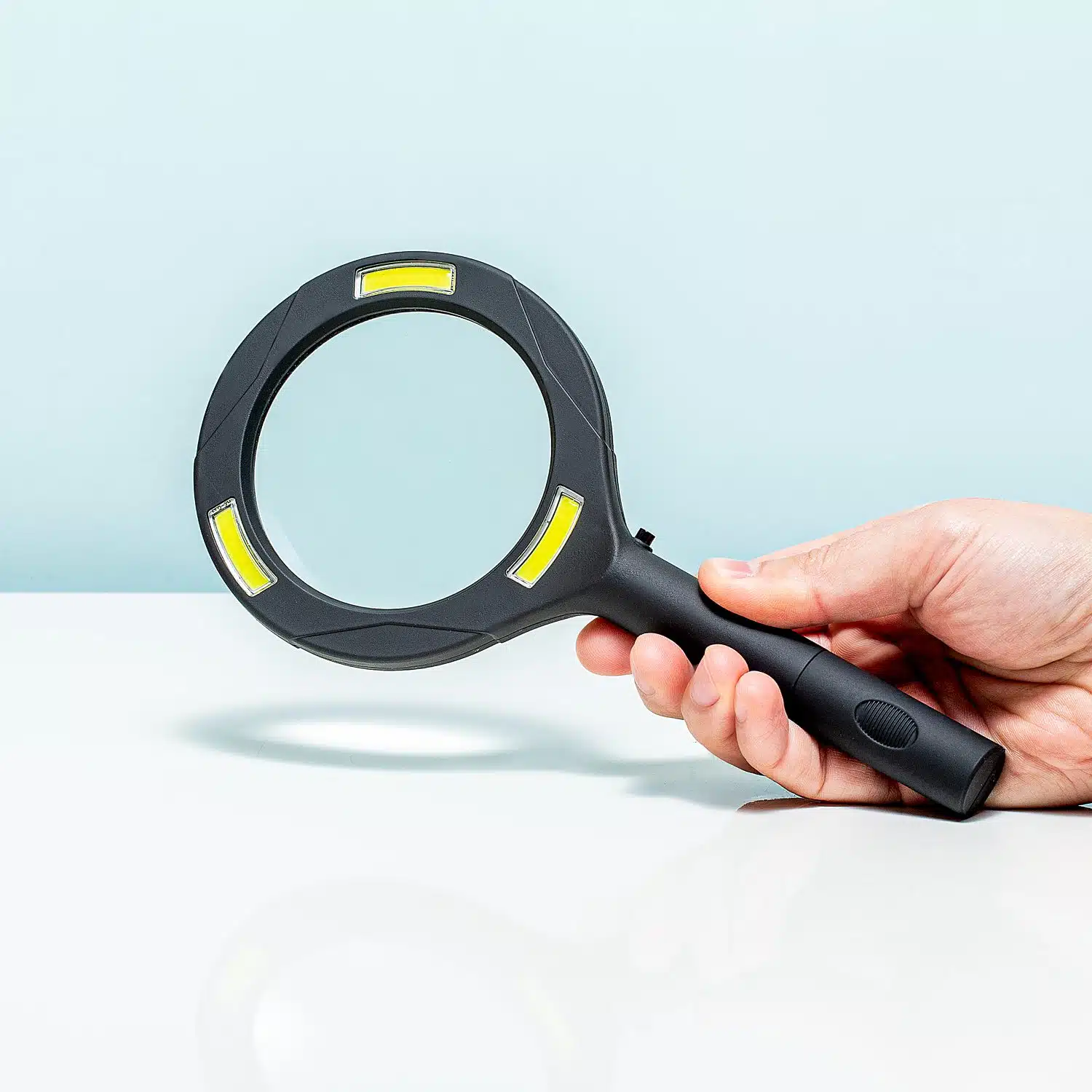 Vergrößerungsglas mit Beleuchtung