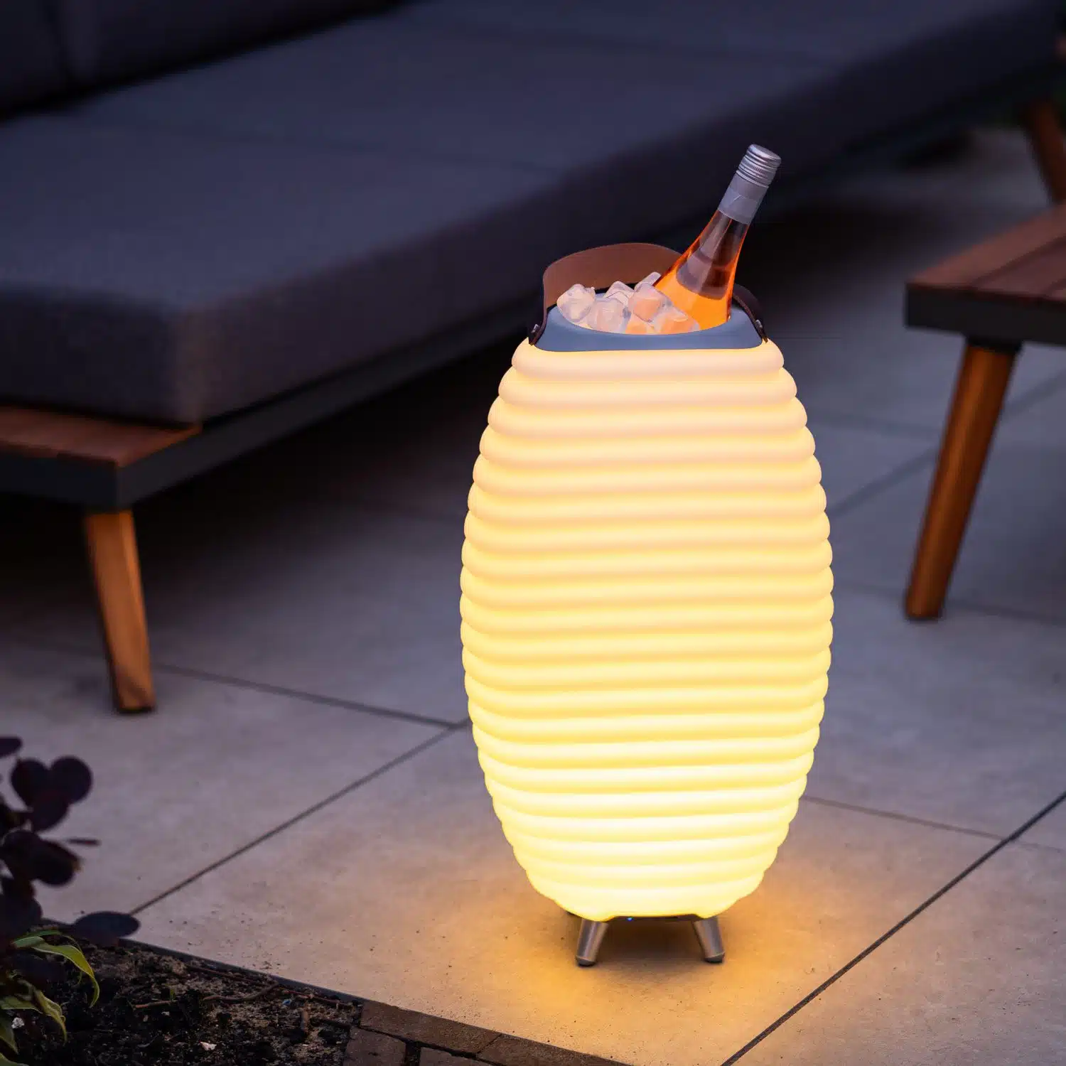 Synergy 50 Lampe und Lautsprecher