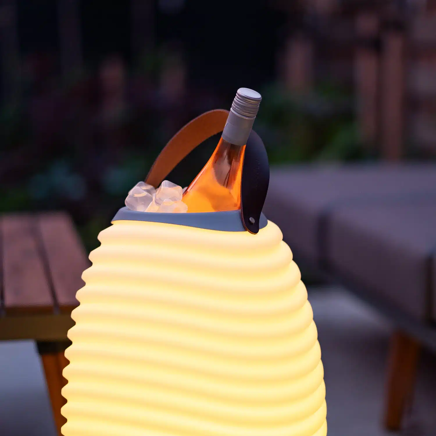 Synergy 50 Lampe und Lautsprecher