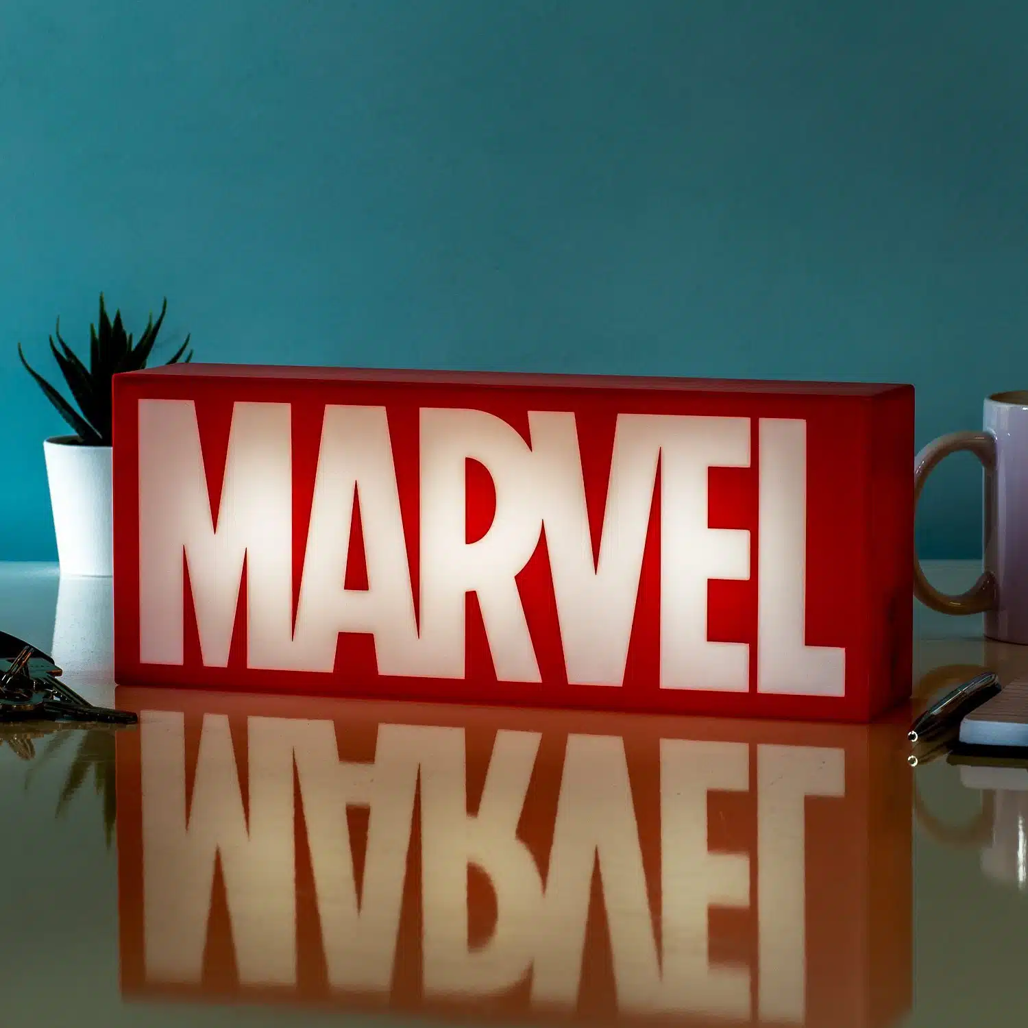 Marvel-Logo-Lampe