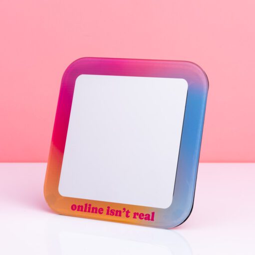 Online Isn't Real spiegel