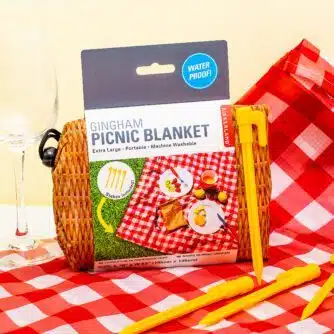 Kariertes Picknickdecke