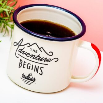 The Adventure Begins Tasse