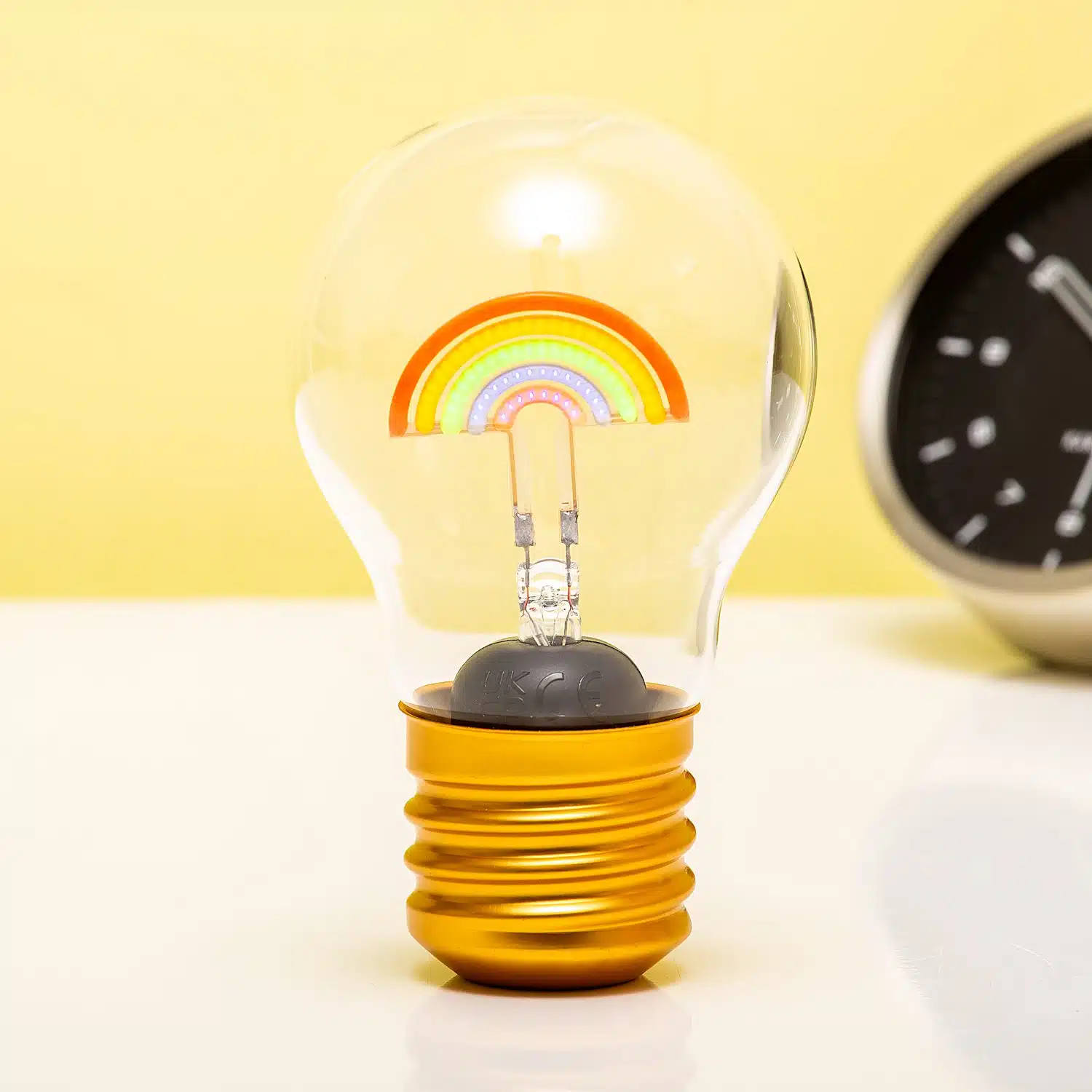 Wiederaufladbare LED-Filamentlampe