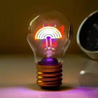 Wiederaufladbare LED-Filamentlampe - Regenbogen