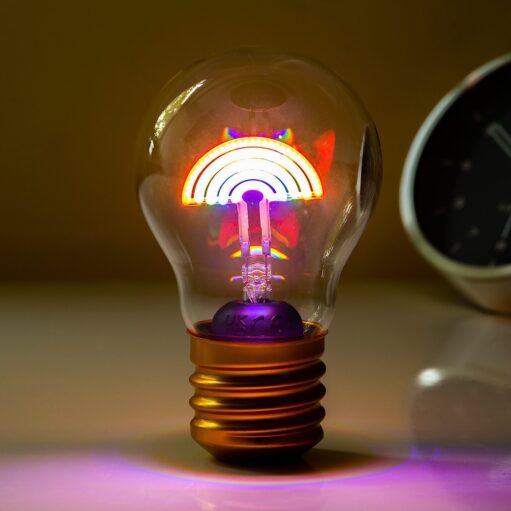 Wiederaufladbare LED-Filamentlampe