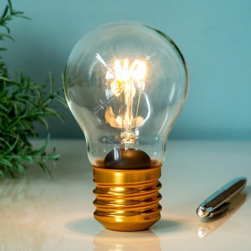 Wiederaufladbare LED-Filamentlampe