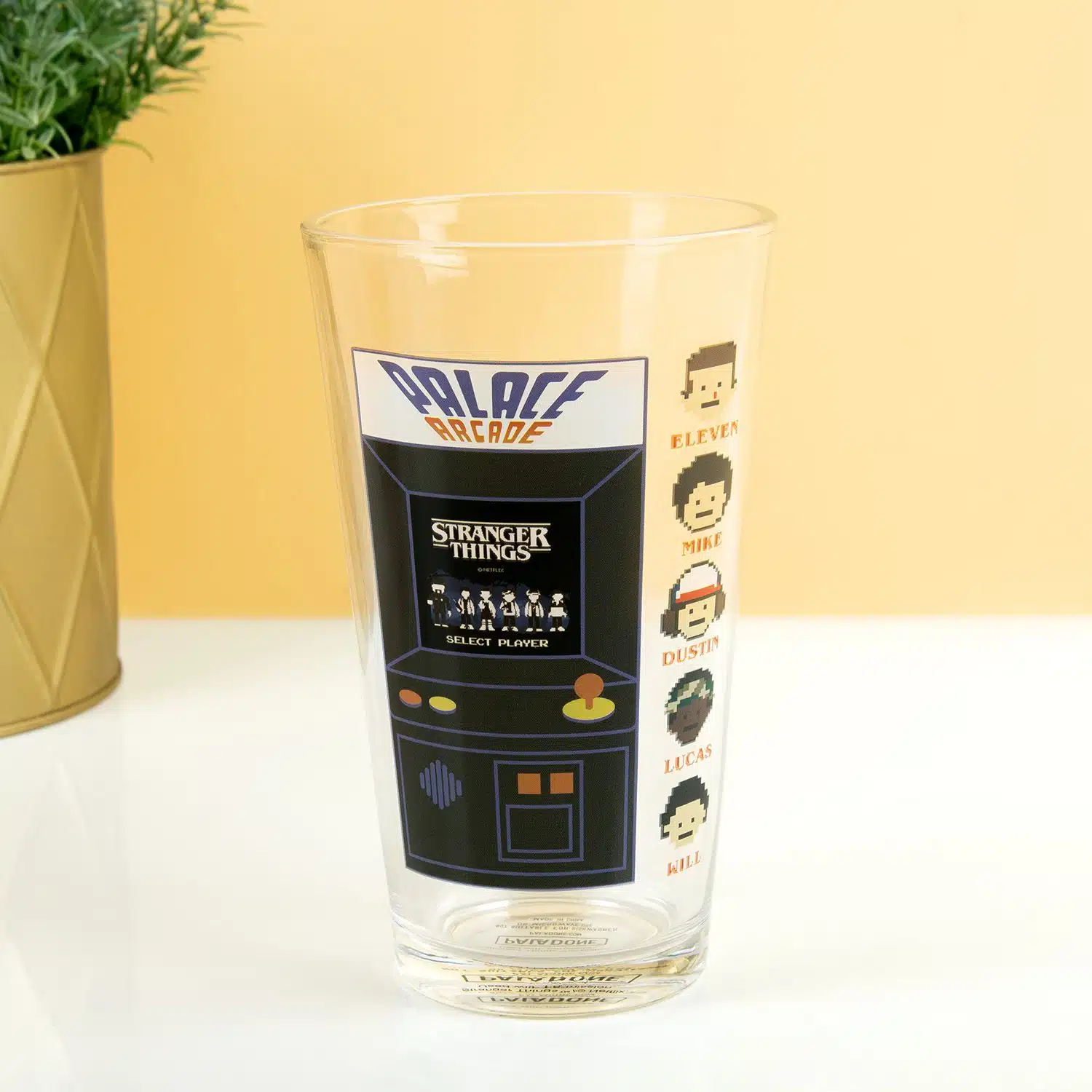 Stranger Things Arcade Kälteempfindliches Glas
