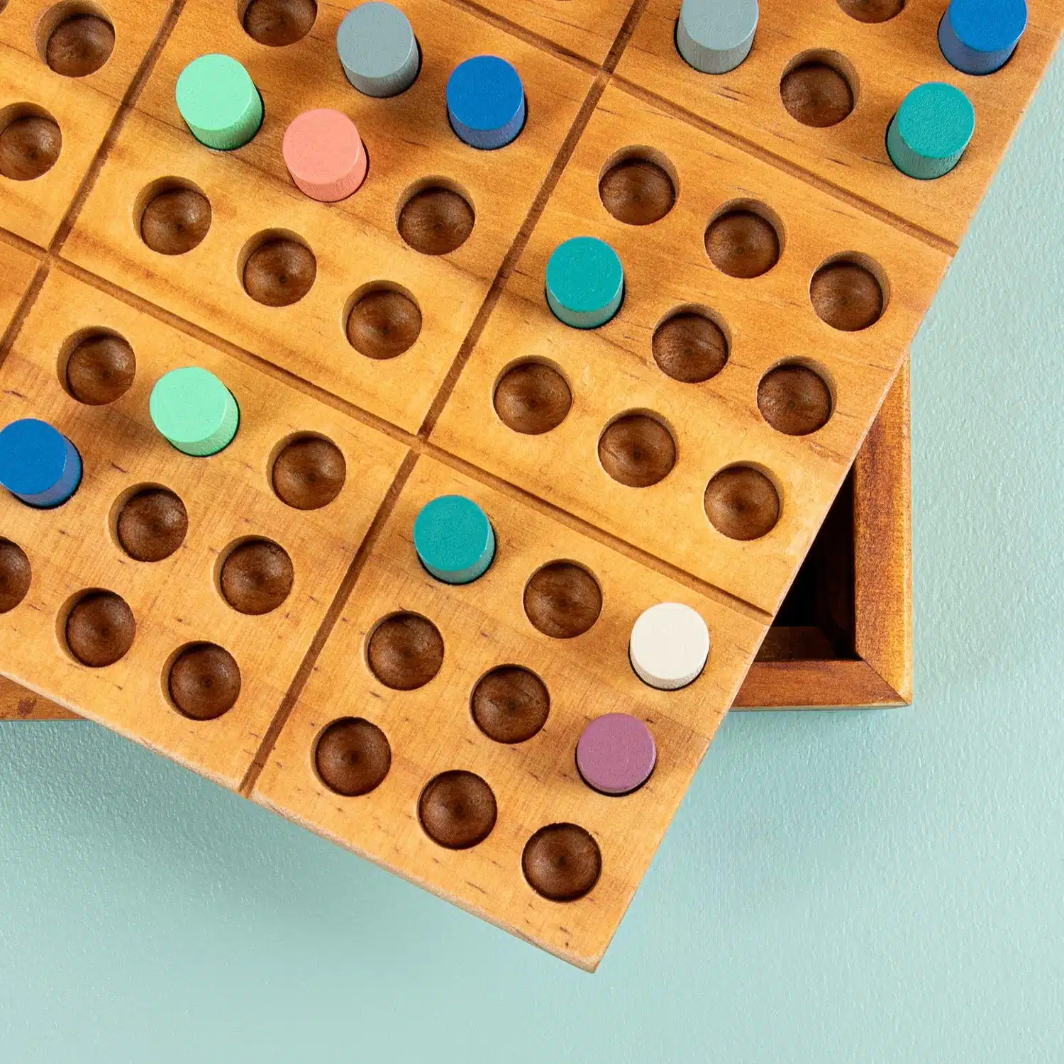 Houten Sudoku Spiel mit Farben