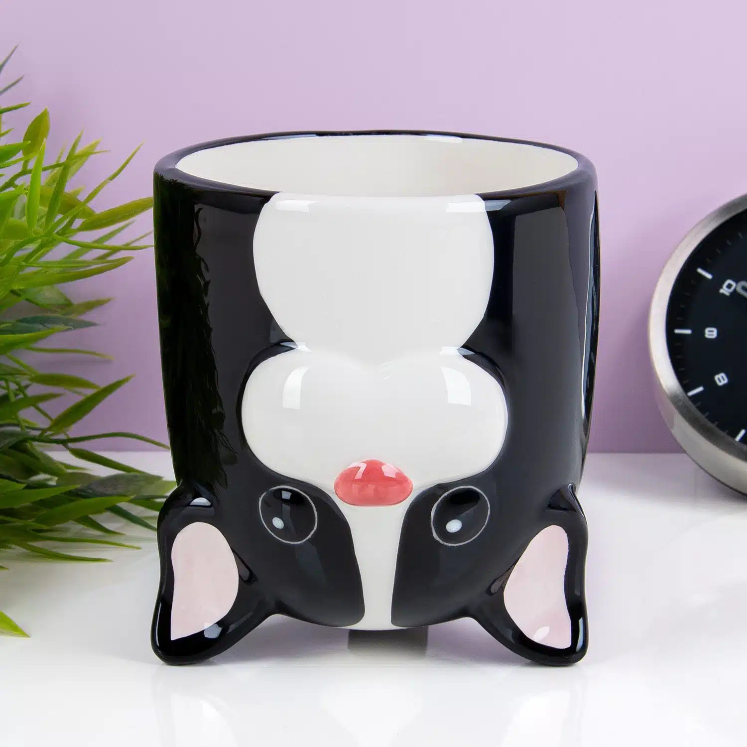 Umgedrehter Tierbecher