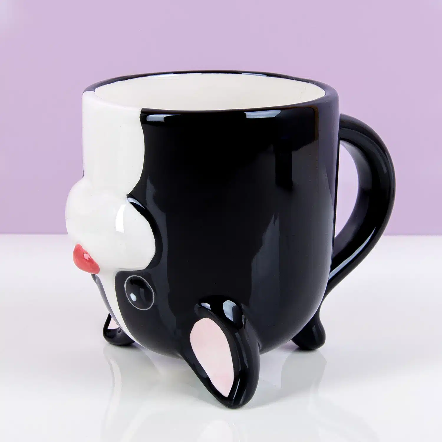 Umgedrehter Tierbecher