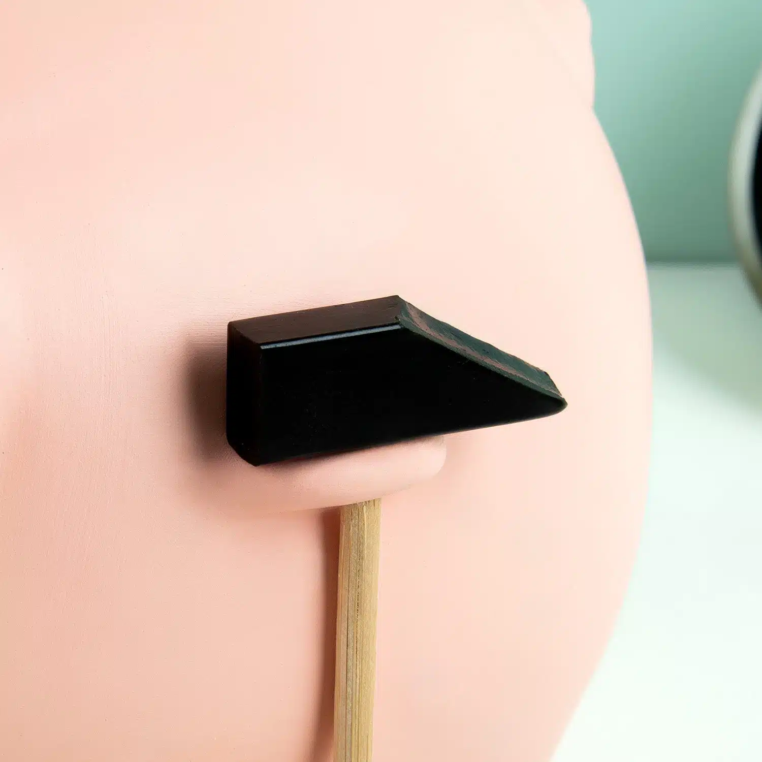 Sparschwein mit Hammer