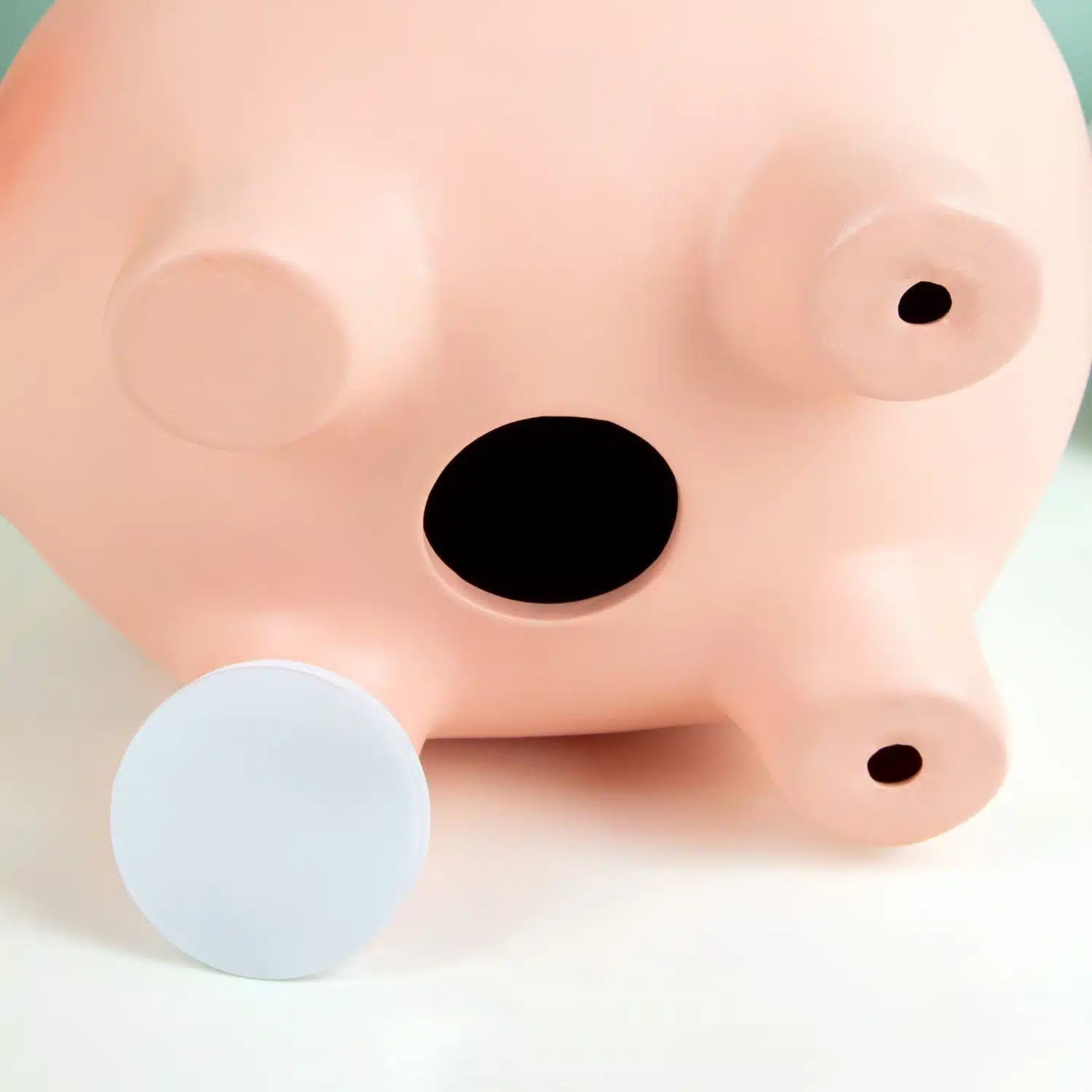 Sparschwein mit Hammer