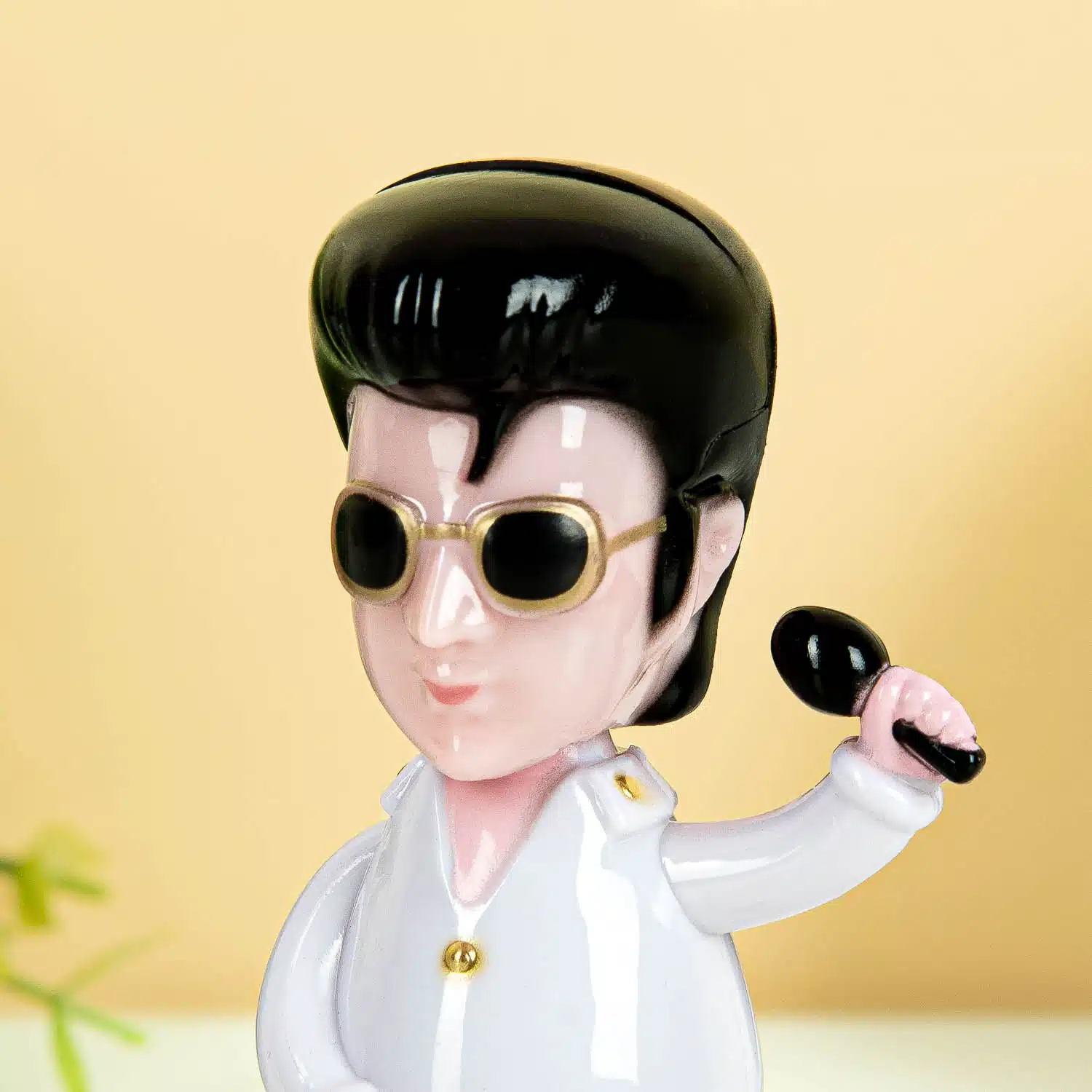 Elvis-Figur mit Solarenergie